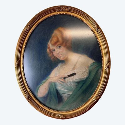 Very large pastel medallion painting, Art Nouveau period, circa 1900 / height 103cm