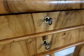 Petite Table de Salon en Noyer, époque Restauration – Début XIXe