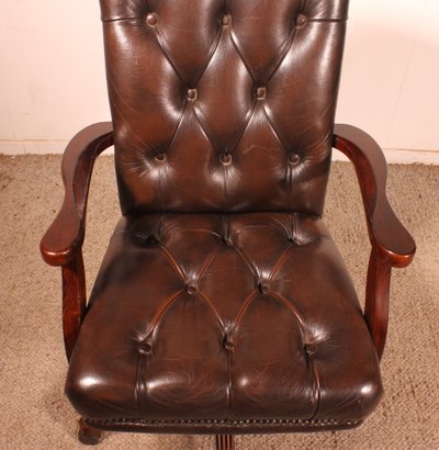 Fauteuil De Bureau Dit fauteuil directeur En bois Et Cuir capitonné