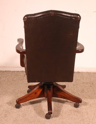 Fauteuil De Bureau Dit fauteuil directeur En bois Et Cuir capitonné