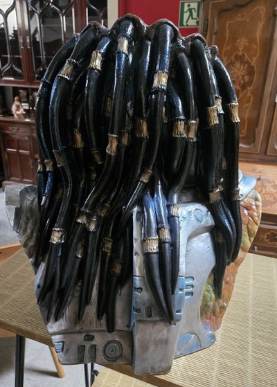 life-size bust 1:1 Predator sideshow