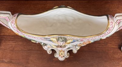 Capodimonte : Trimmer con Angelot in porcellana del primo Novecento