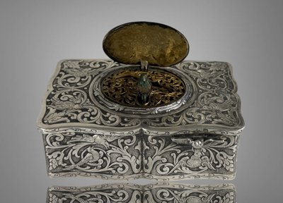 BOÎTE à MUSIQUE AUTOMATE à l'OISEAU SIFFLEUR EN ARGENT MASSIF