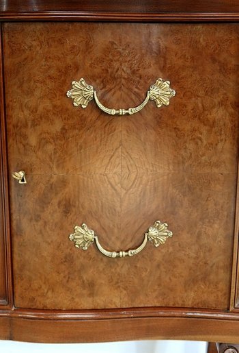 Enfilade en Loupe de Noyer, goût Chippendale – 1ère partie XXe