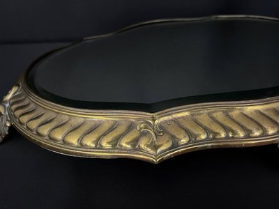 Bronzetablett mit Spiegelboden, Stil Louis XV