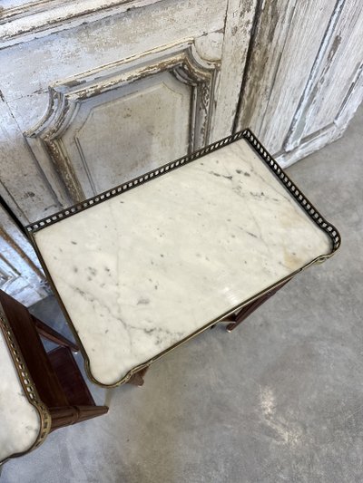 Paire de chevets  Louis XVI 20e siècle 