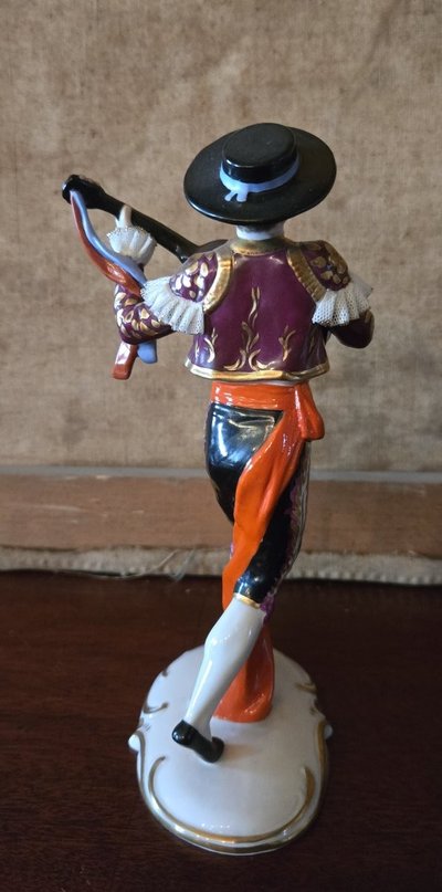 Sujet en porcelaine – Couple galant & musicien - esprit Romantique