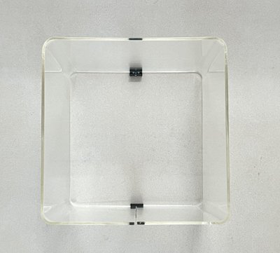 Table d'appoint, étagère cube en plexiglas par Michel Dumas, France années 70