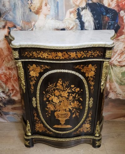 Meuble Boulle galbé époque Napoléon III en bois laqué et marquéterie