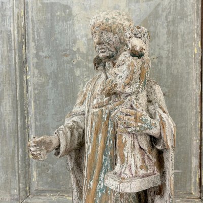 Saint Hyacinthe in carved wood 17th century