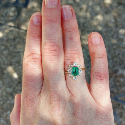 Zambian emerald and diamond daisy ring — GemParis certified