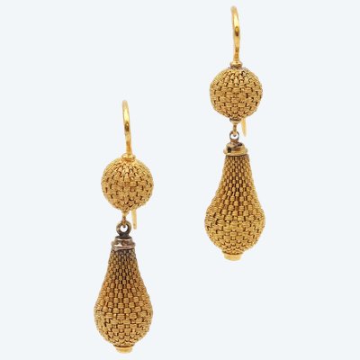 Braided gold drop earrings in 18 karat gold