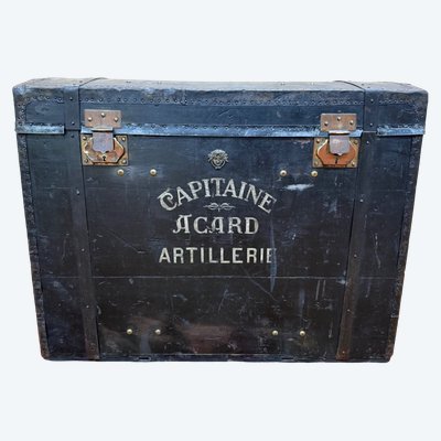 Malle de voyage militaire bombée – XIXe s. – Capitaine Acard Artillerie – Cuir, laiton
