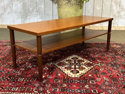 English coffee table from the 1970s in teak and iroko
