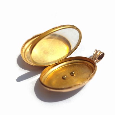 19th century keepsake locket pendant, 18k gold and pearl