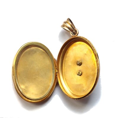 19th century keepsake locket pendant, 18k gold and pearl