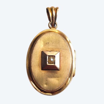 19th century keepsake locket pendant, 18k gold and pearl