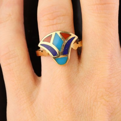 Ägyptischer Ring aus Gelbgold und Emaille
