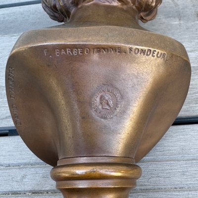 Buste en bronze de Victor Hugo par David d'Angers et F. Barbedienne