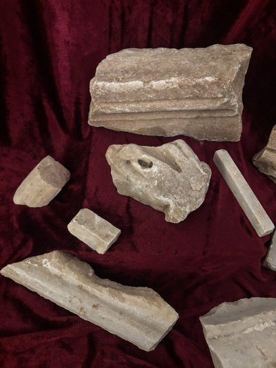 Rare lot of 9 antique roman marble fragments