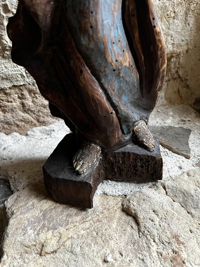 Jungfrau mit Kind, holzgeschnitzte Statuette