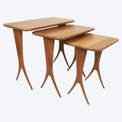Ensemble de trois tables gigognes par Raphaël