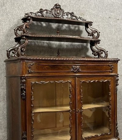 Vitrine galbée époque Napoléon III en acajou