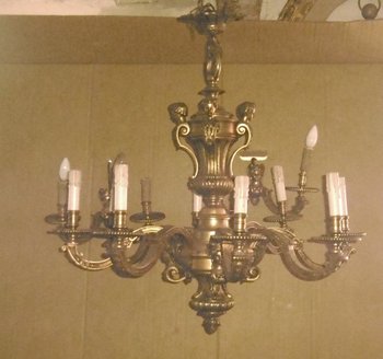 Mazzarin Kronleuchter und ein Paar Wandlampen