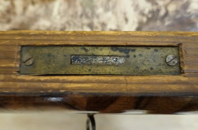 Buffet a doucine / Commode époque Restauration en noyer – XIXe siècle