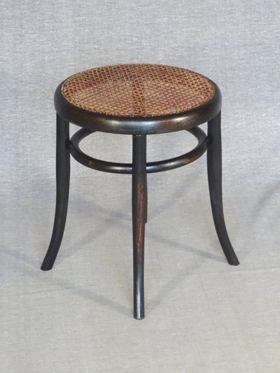 Ttabouret bas bistrot ,canné, bois-courbé par Lebrun 1890