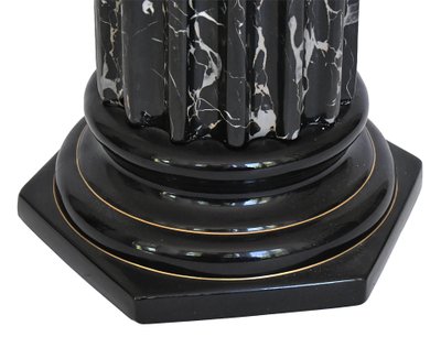 Tommaso Barbi pour B. Ceramiche - Important vase avec sa colonne en céramique imitant le marbre
