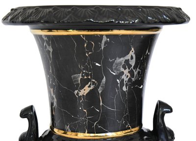 Tommaso Barbi pour B. Ceramiche - Important vase avec sa colonne en céramique imitant le marbre