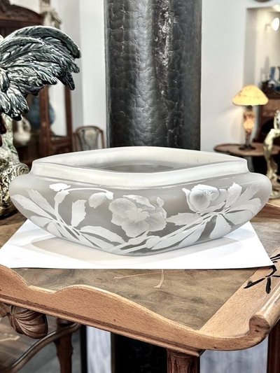 Daum Nancy Art Nouveau "Roses De Noel" planter