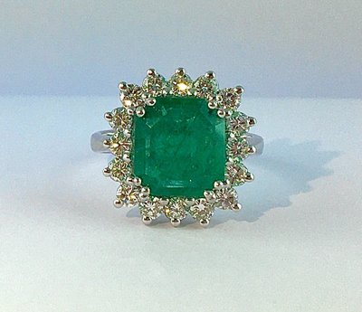 Bague Pompadour Emeraude  Entourage Diamants Sur Platine