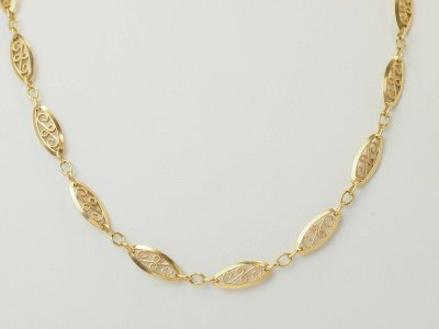 Collana in filigrana d'oro giallo 18 carati