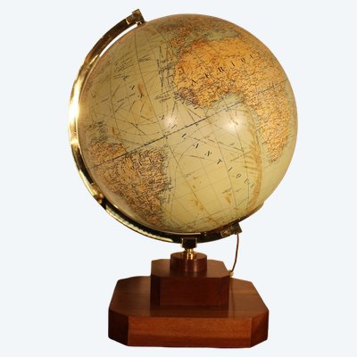 Gros globe terrestre de Girard Barrière