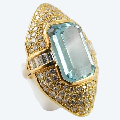 Marquise-Ring mit Aquamarin im Pavé-Stil und Diamanten auf Gelbgold