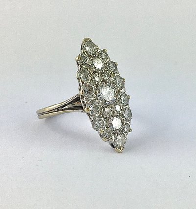 Bague Marquise Diamants Taille Brillant sur Or Blanc