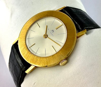 Vintage Bucherer 1960s Yellow Gold Watch on Leather, Manual Movement, Ultra-Thin, and its Case
