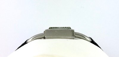 Jaeger-LeCoultre Etrier Damenuhr, Stil der 1960er Jahre, Edelstahl und Lederarmband, mechanisch, schwarzes Zifferblatt