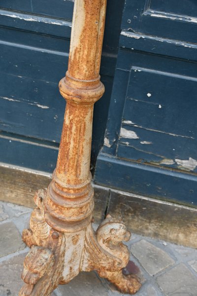Large cast iron torchiere with griffins from the Restoration XIX period
