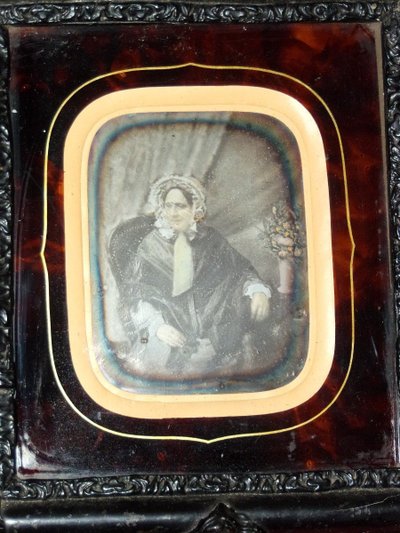 Daguerreotype with its frame, 19th century.