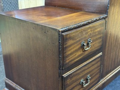 Credenza da bar inglese degli anni '30 in noce e mogano