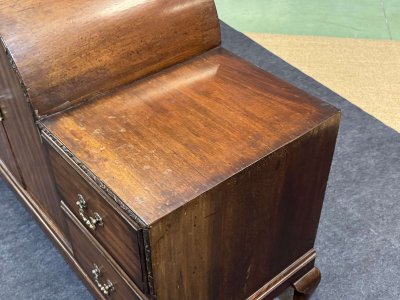 Credenza da bar inglese degli anni '30 in noce e mogano