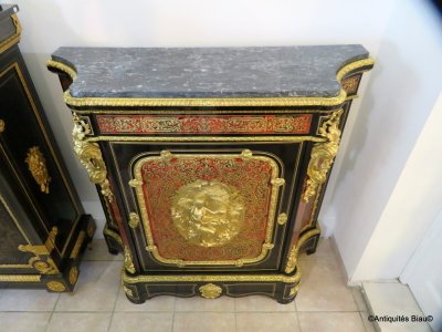 Konkaver Beistelltisch mit Boulle-Intarsien, Napoleon III.