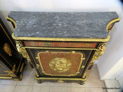 Konkaver Beistelltisch mit Boulle-Intarsien, Napoleon III.