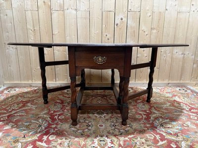Gateleg Table – Jacobean Style – Thos Turner Manchester – Solid Oak