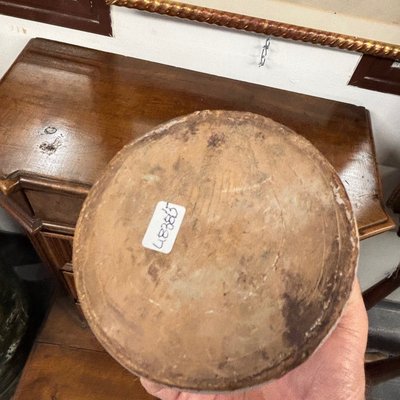 Pot de pharmacie Albarello ancien orné d'armoiries et d'une couronne. Naples, XVIIIe siècle. Hauteur : 13,50 cm.