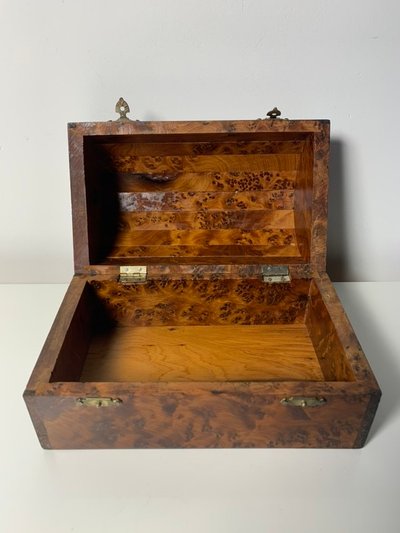 Thuya wood jewelry box – Rounded lid – 20th century handcrafted