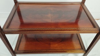 Intarsiertes englisches Sideboard um 1920